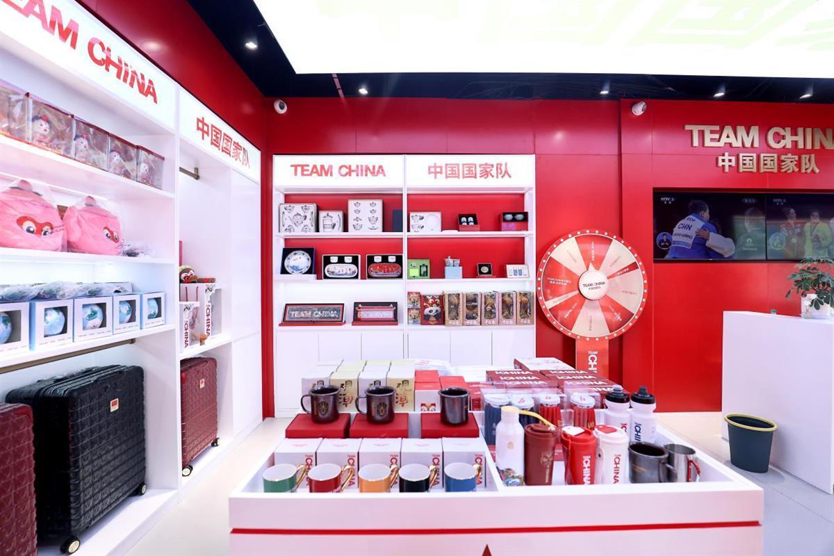 奧運同款觸手可及 中國國家隊特許零售店湖北首店開業，掀起體育文創消費新熱潮