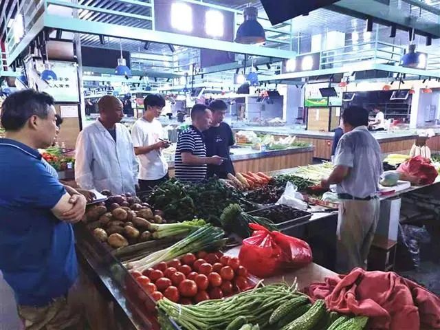 潛江10大市場食用農(nóng)產(chǎn)品天天快檢，筑牢食品安全防線